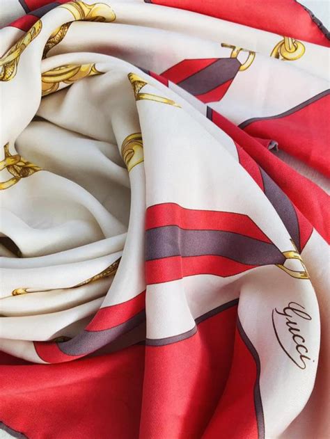 gucci silk scarf vintage.